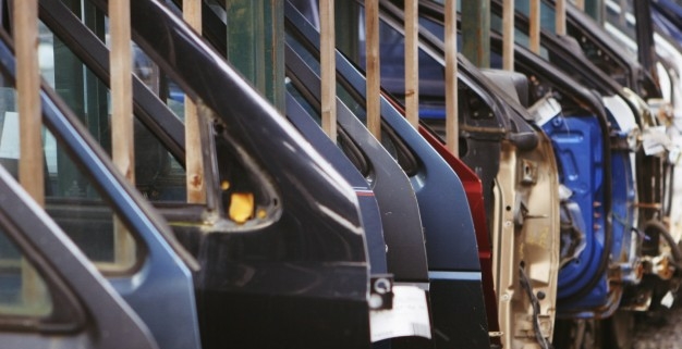 Prodej náhradních dílů na auta